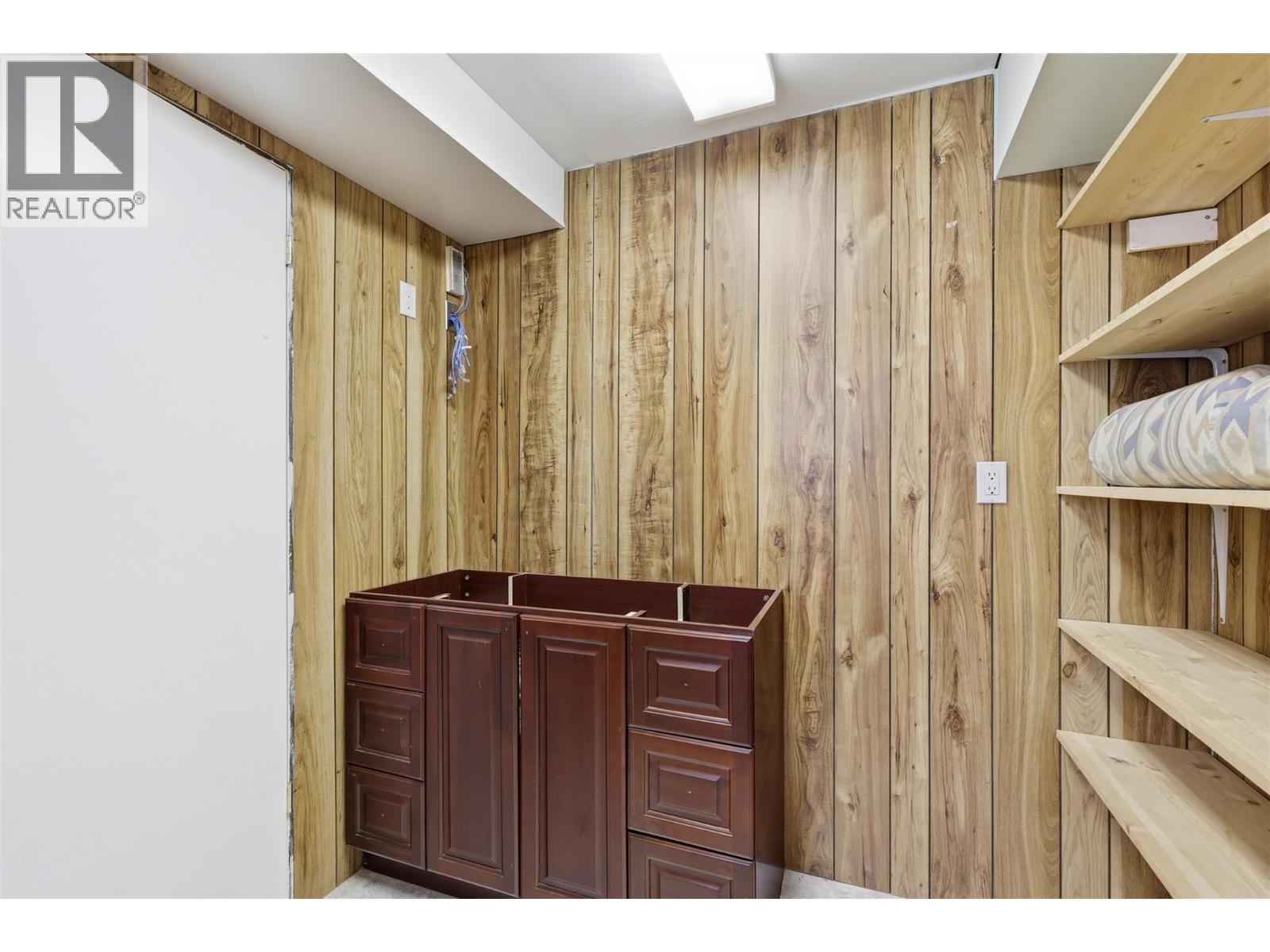 1572 MT DUFFERIN Drive - 28