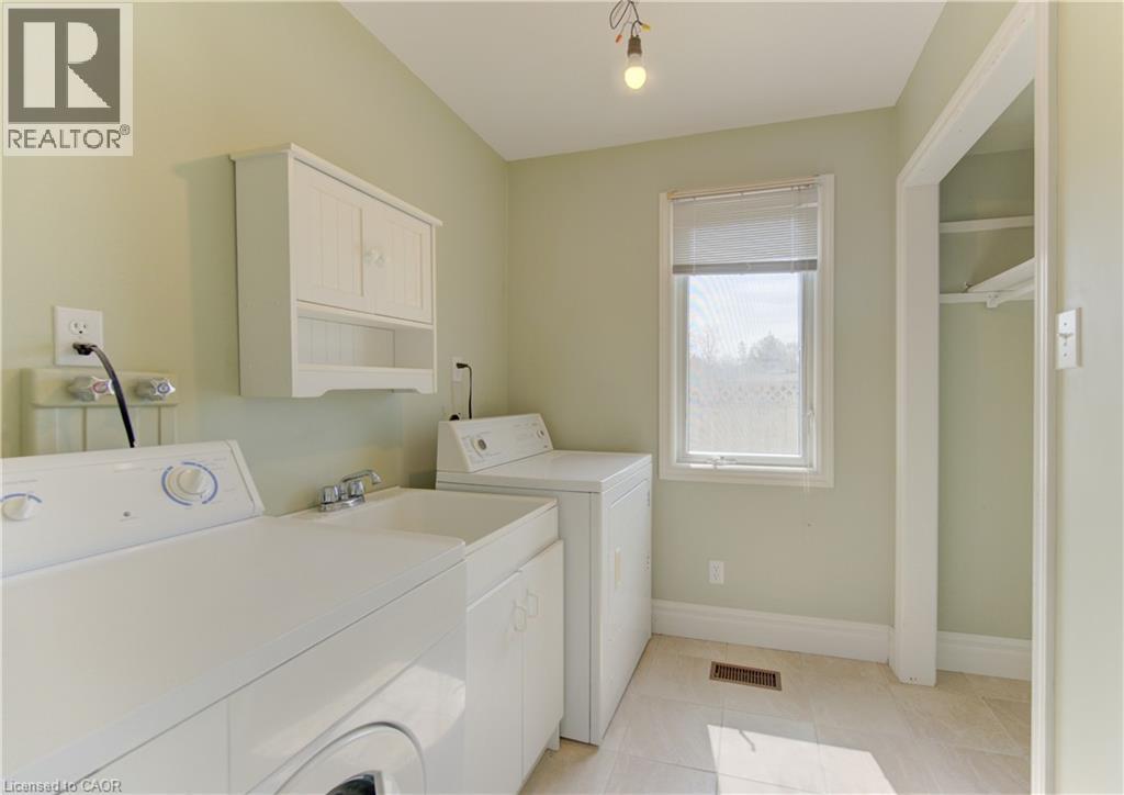 163 BINSCARTH Road - 25