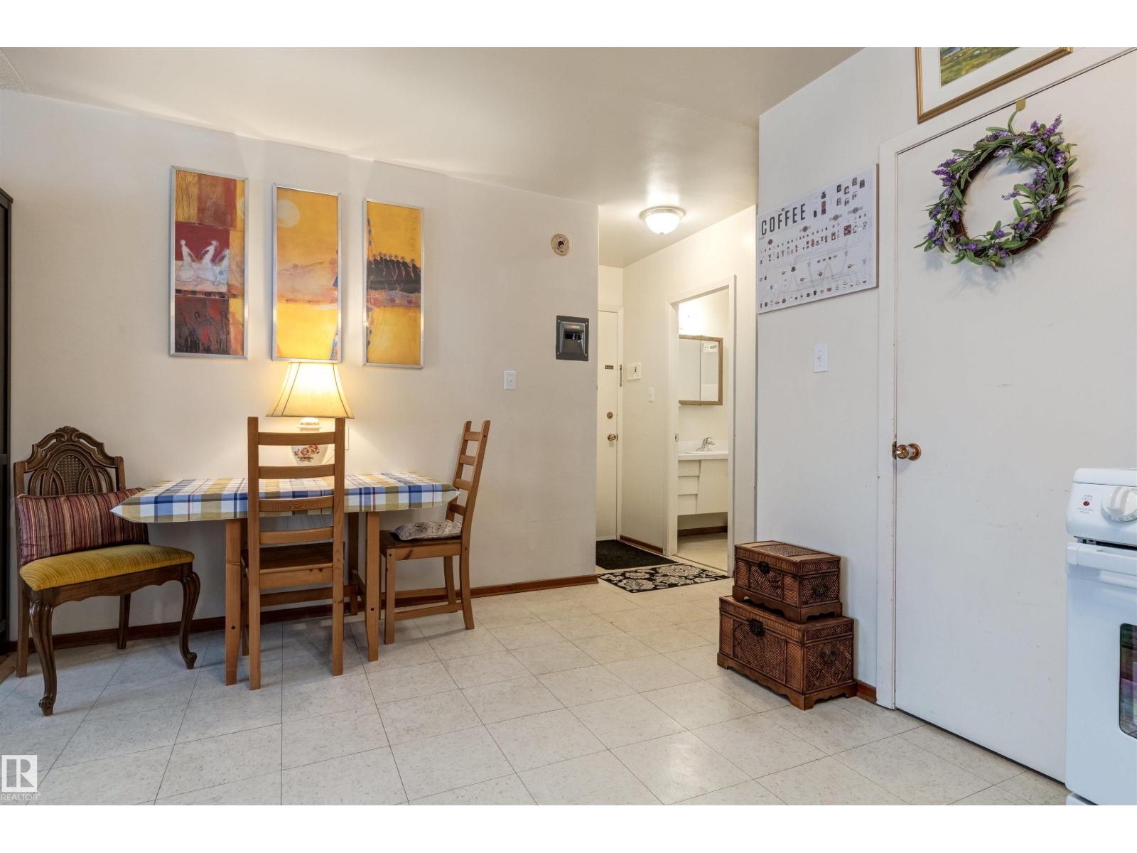 #33 10230 122 ST NW, Edmonton