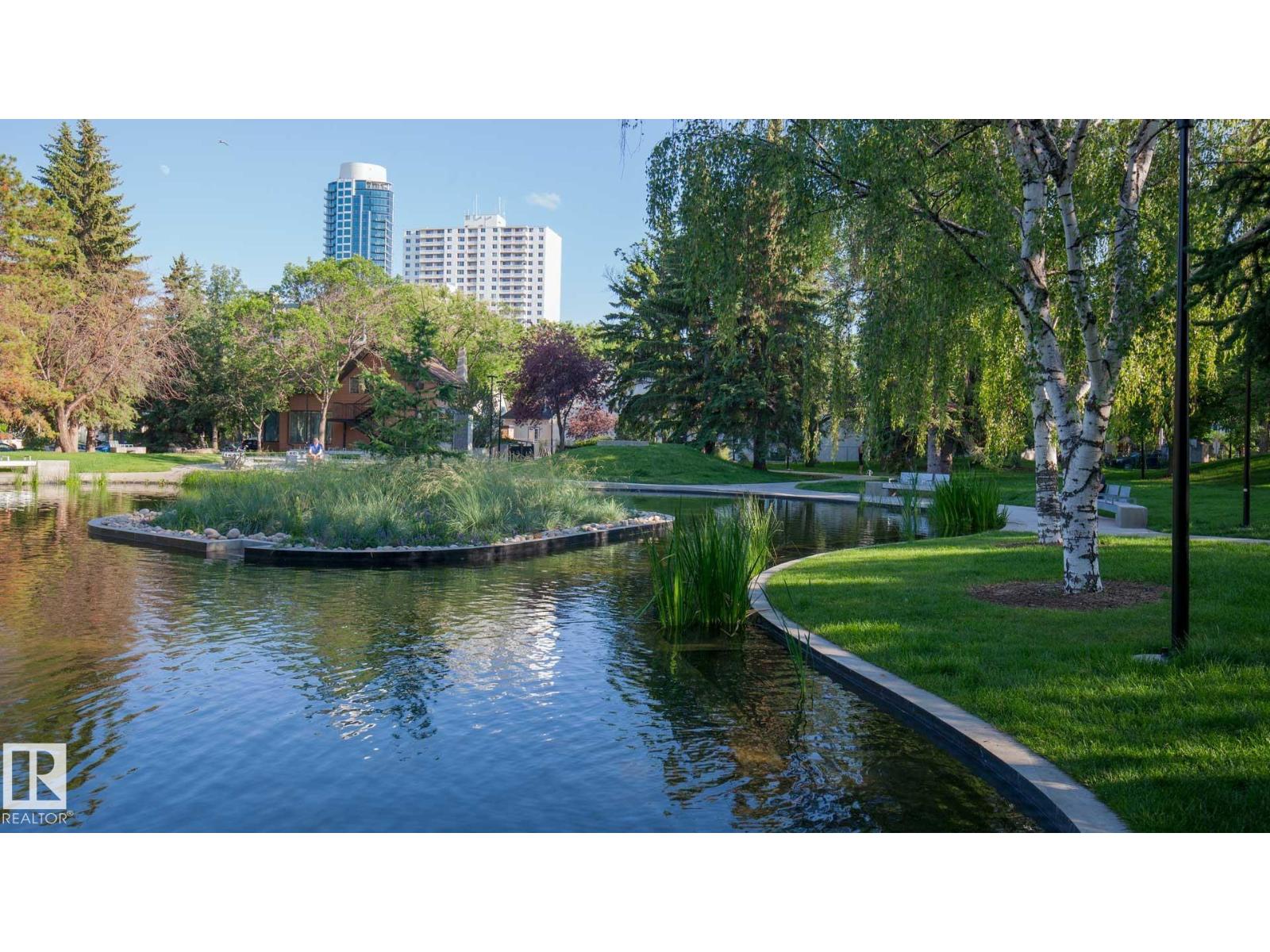 #33 10230 122 ST NW, Edmonton