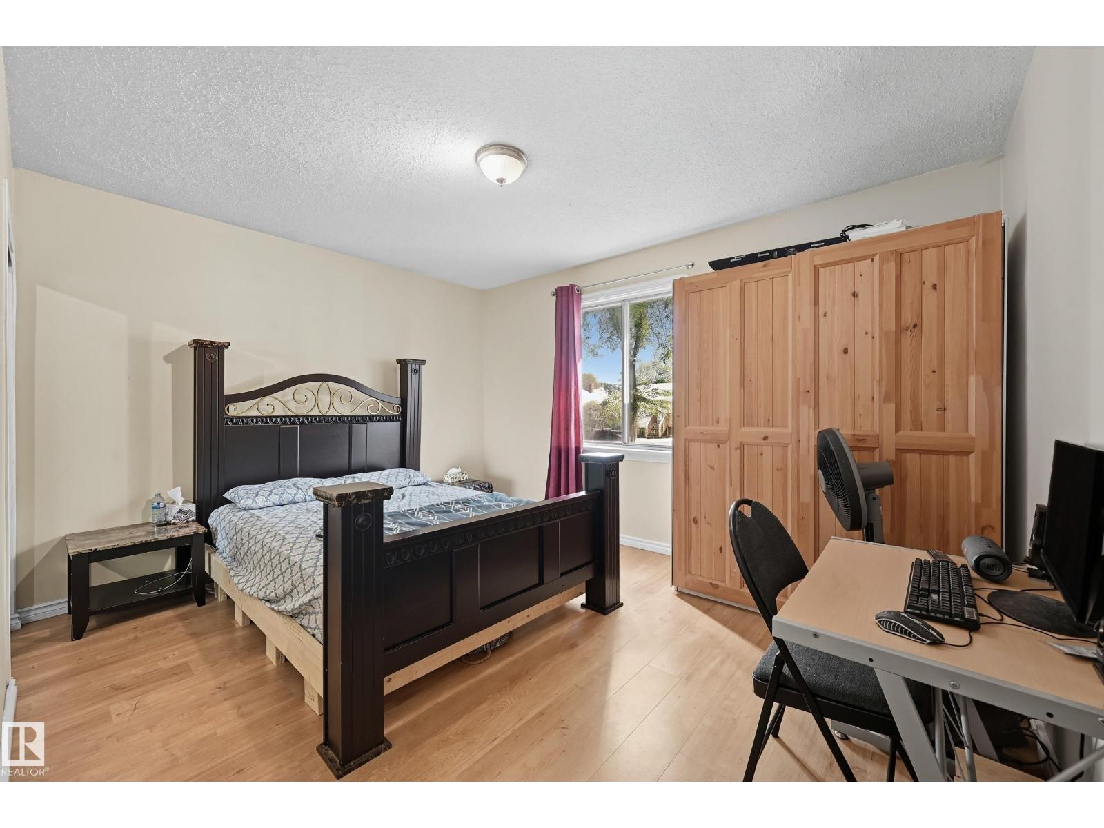 11908 71 ST NW, Edmonton