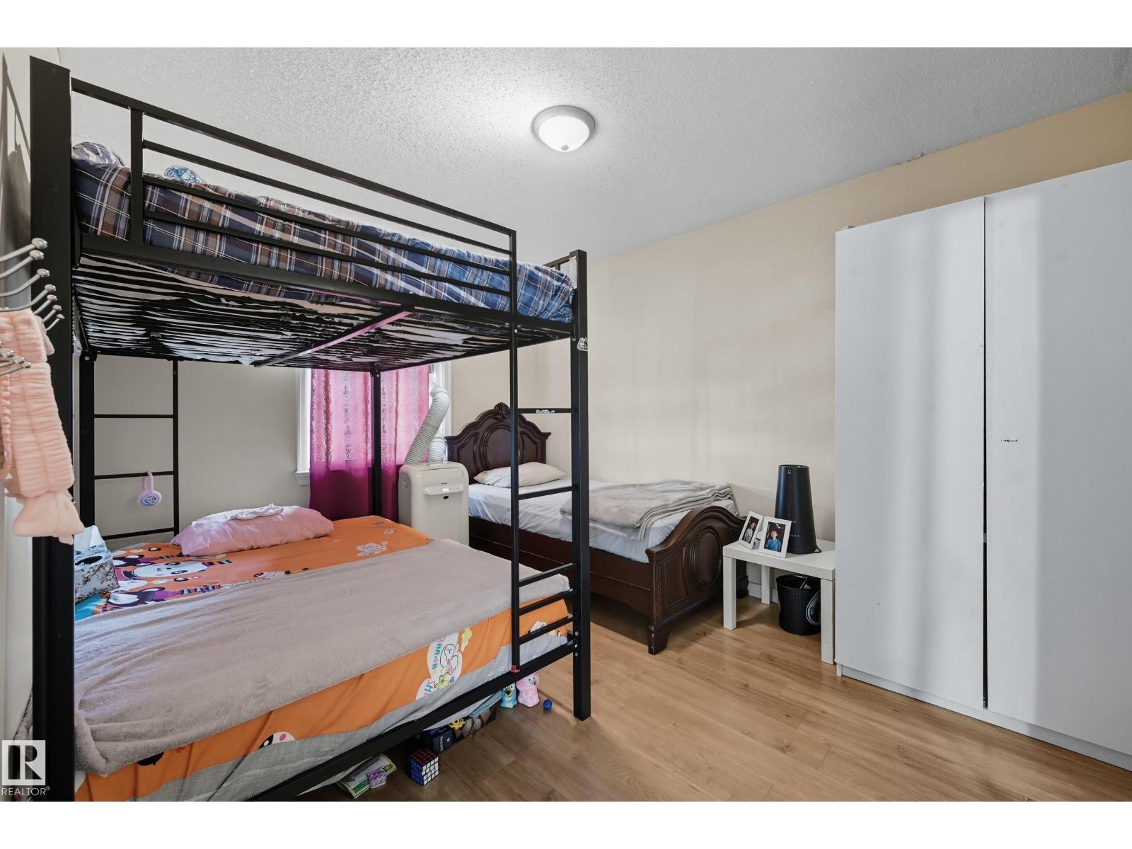 11908 71 ST NW, Edmonton