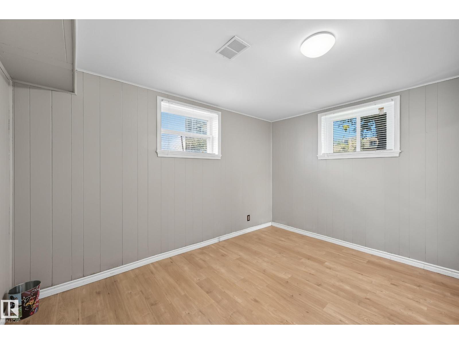 11908 71 ST NW, Edmonton