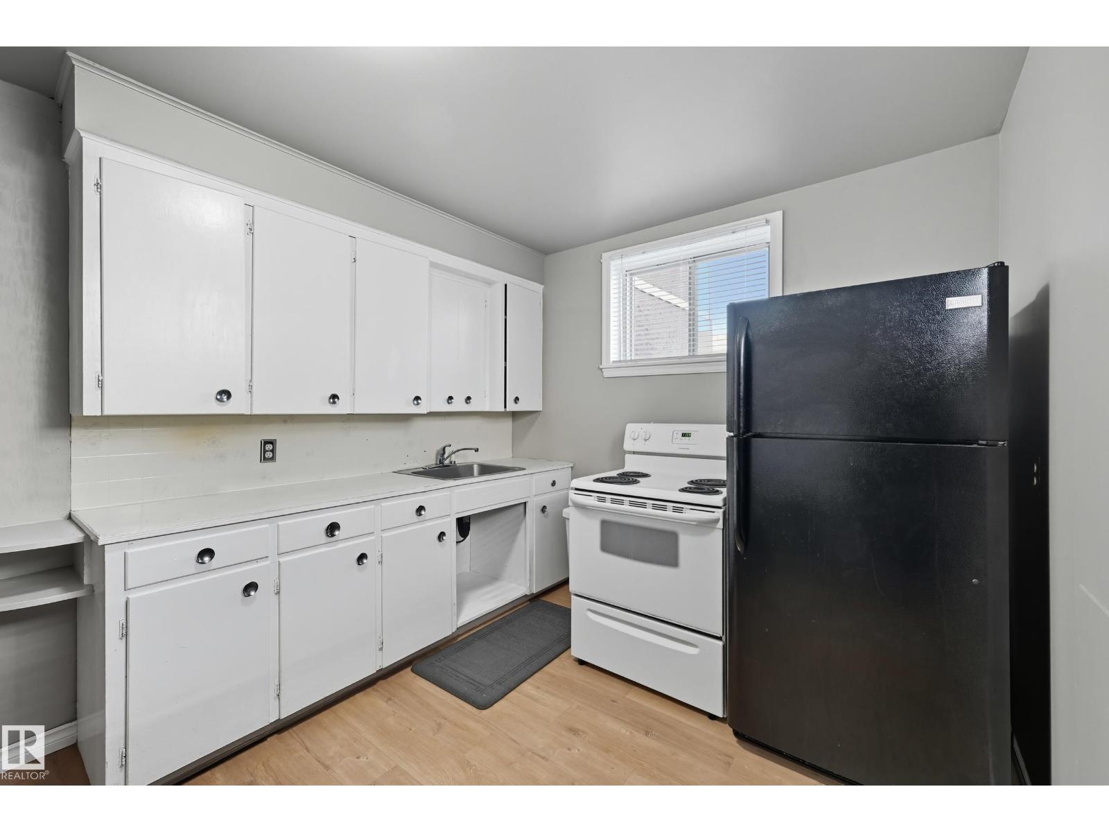 11908 71 ST NW, Edmonton