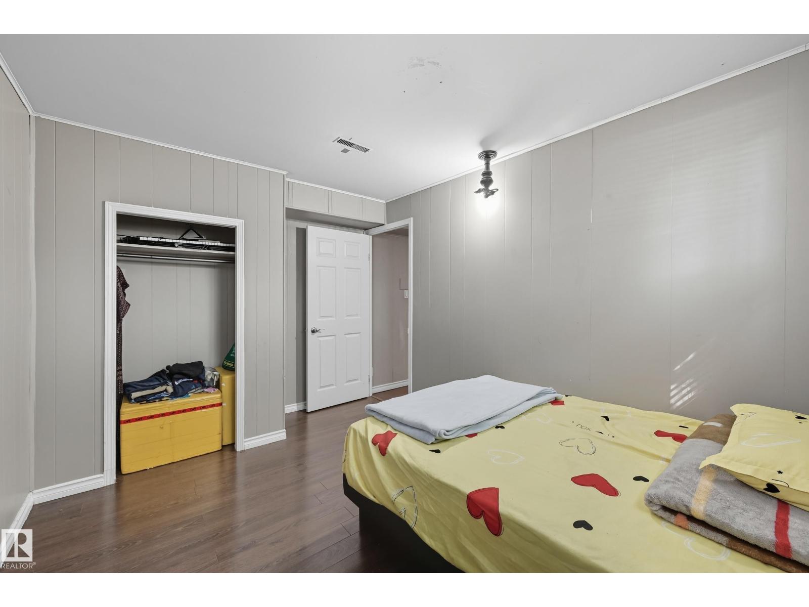 11908 71 ST NW, Edmonton