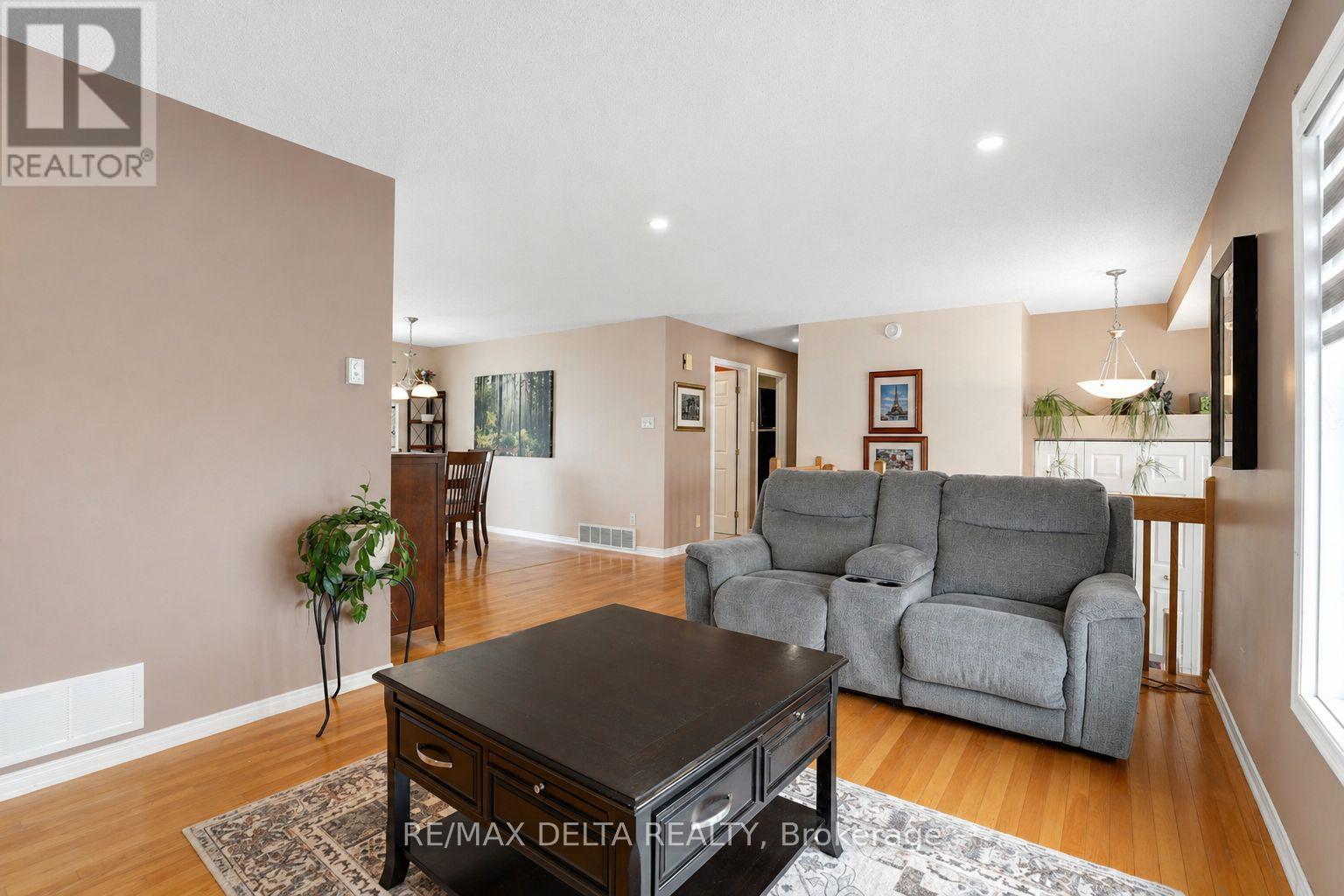 2031 DEVINE ROAD - 14