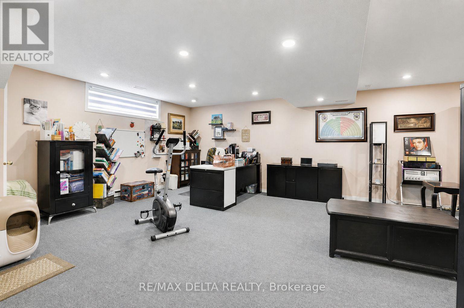 2031 DEVINE ROAD - 18