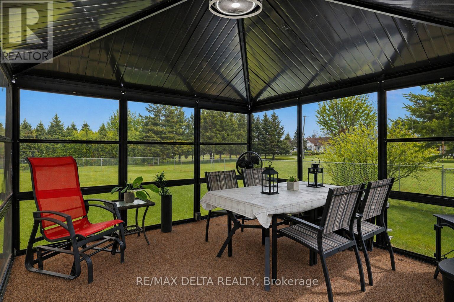 2031 DEVINE ROAD - 30