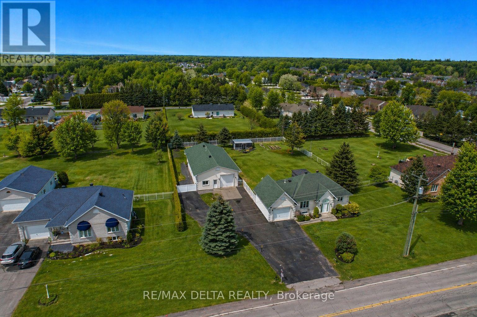 2031 DEVINE ROAD - 34