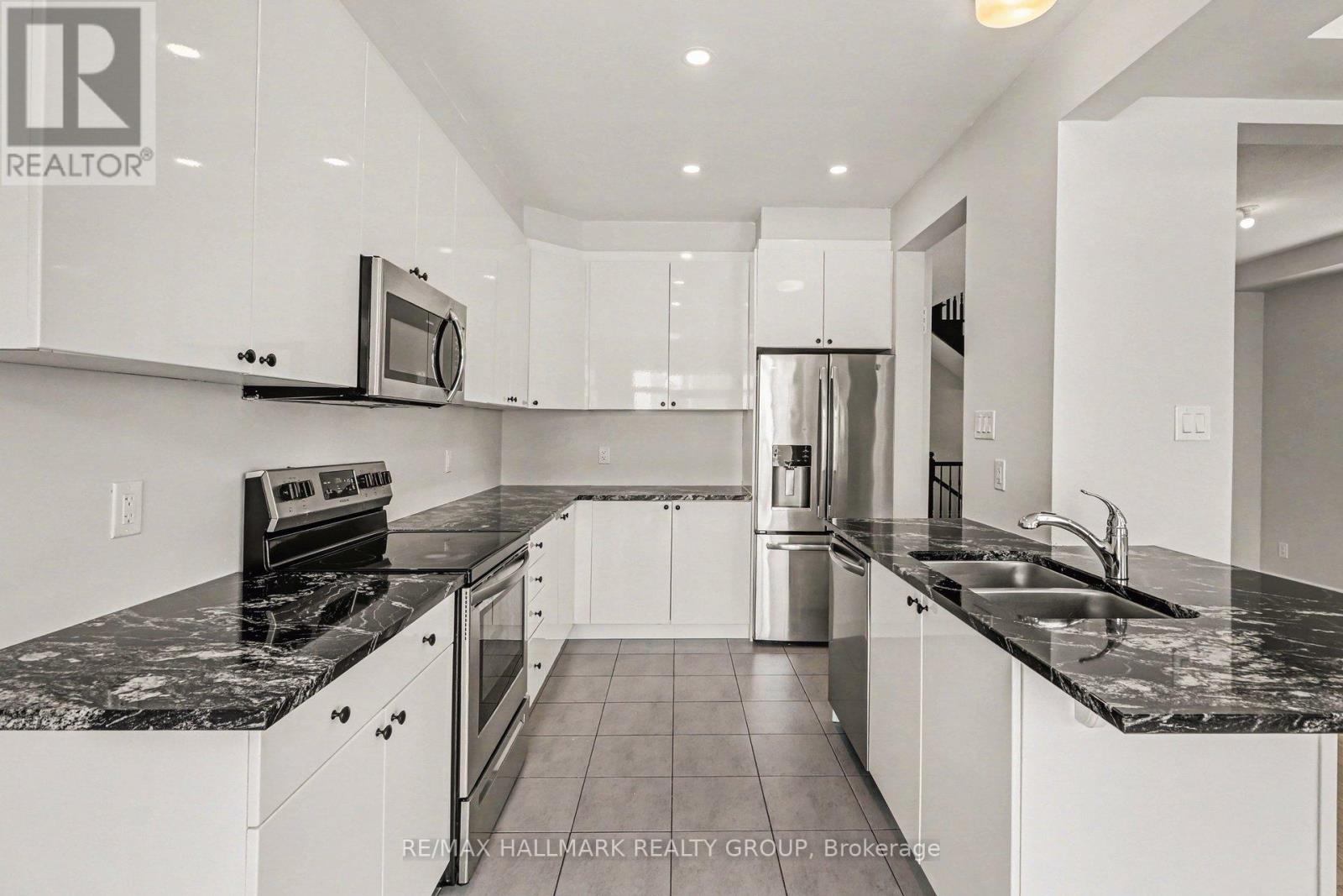 513 CATLEAF ROW — photo 10