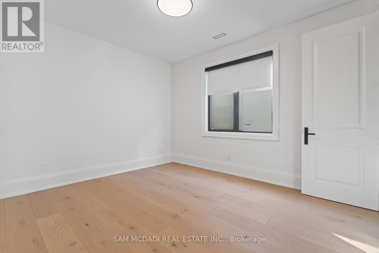 78 SOUTH KINGSWAY — photo 21