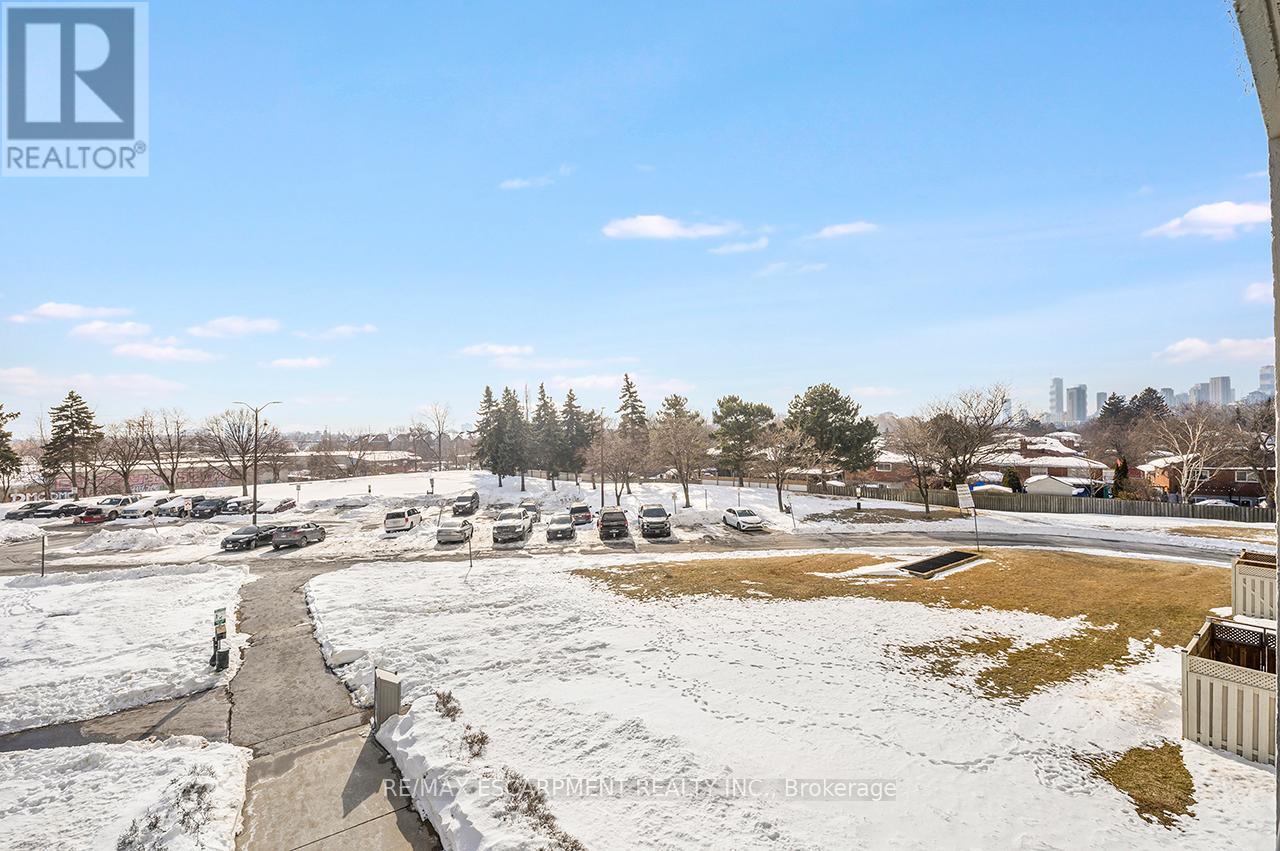 308 - 530 LOLITA GARDENS, Mississauga (Mississauga Valleys), Ontario, L5A3T2 — Photo 12