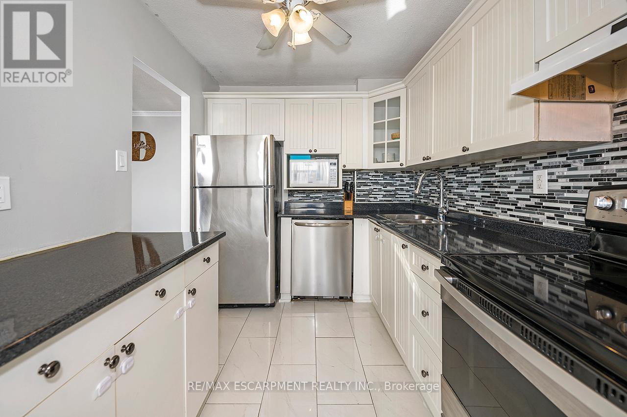 308 - 530 LOLITA GARDENS, Mississauga (Mississauga Valleys), Ontario, L5A3T2 — Photo 18
