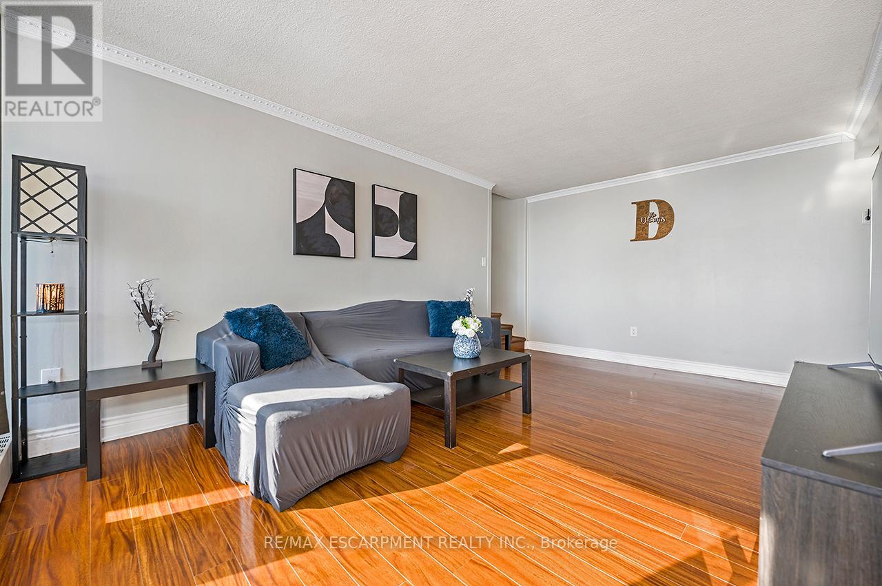 308 - 530 LOLITA GARDENS, Mississauga (Mississauga Valleys), Ontario, L5A3T2 — Photo 9