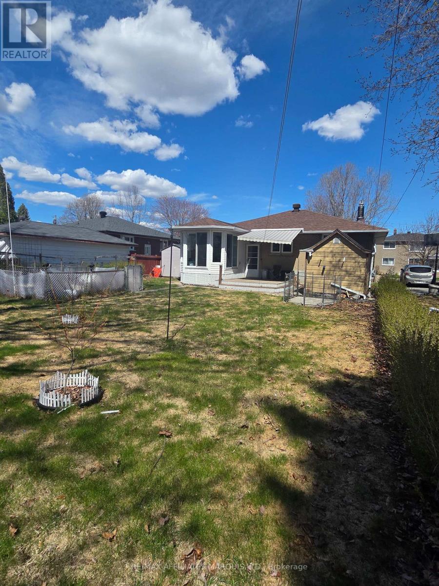 1220 CASWELL CRESCENT — photo 32