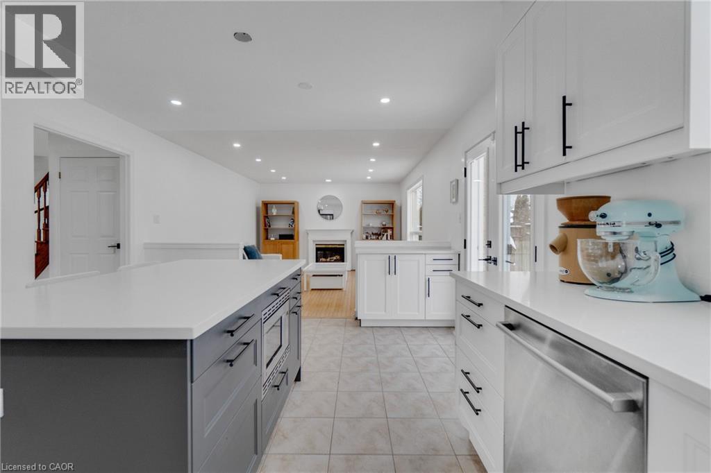 191 HAWKSWOOD Trail, Hamilton, Ontario, L9B2T1 — Photo 17