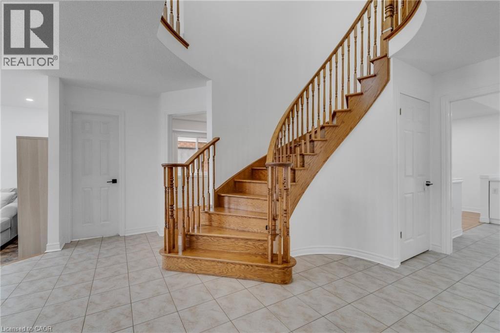191 HAWKSWOOD Trail, Hamilton, Ontario, L9B2T1 — Photo 25