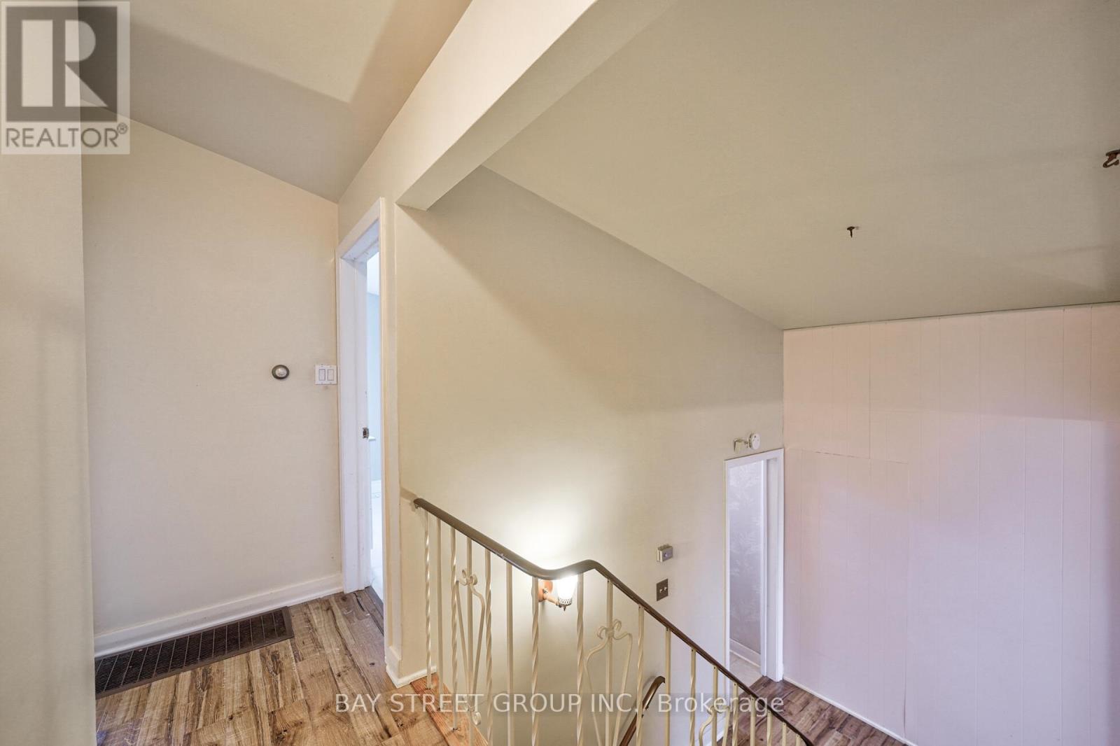 5 COTTONWOOD DRIVE — photo 13