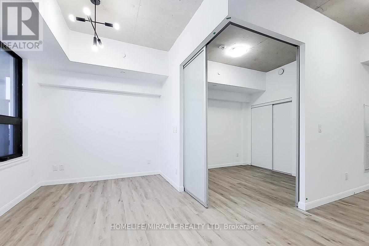 #609 7 ERIE AVENUE - 18