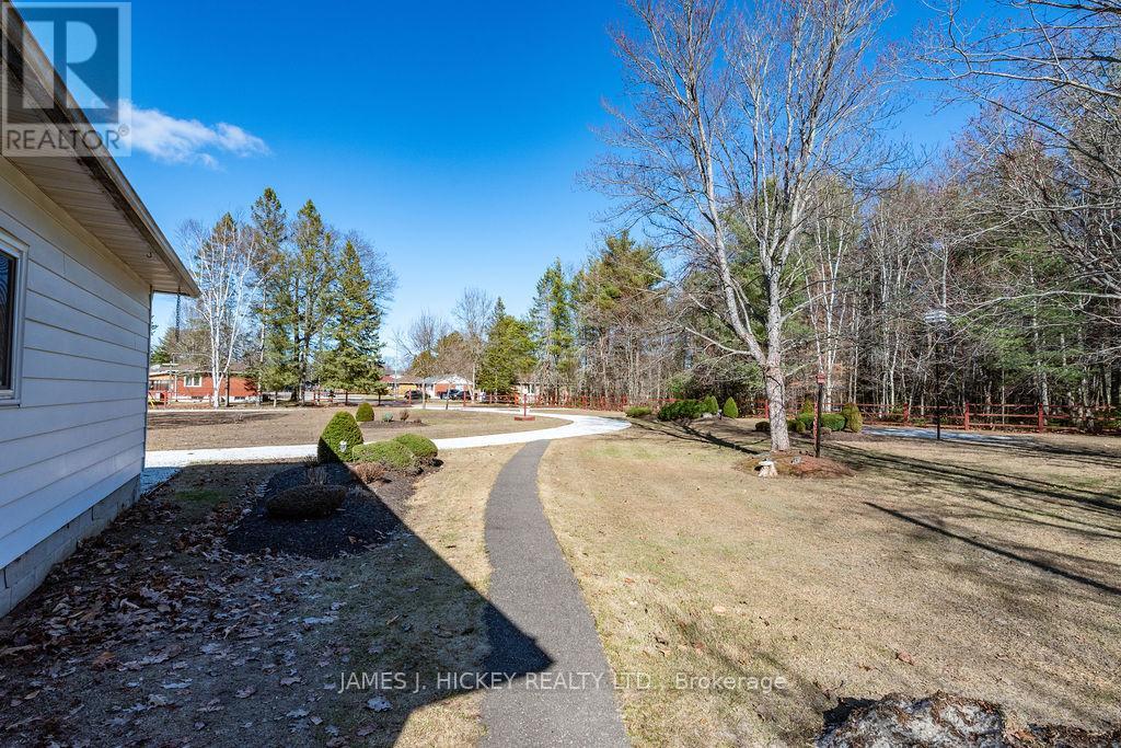 33430 HWY 17 HIGHWAY W - 40
