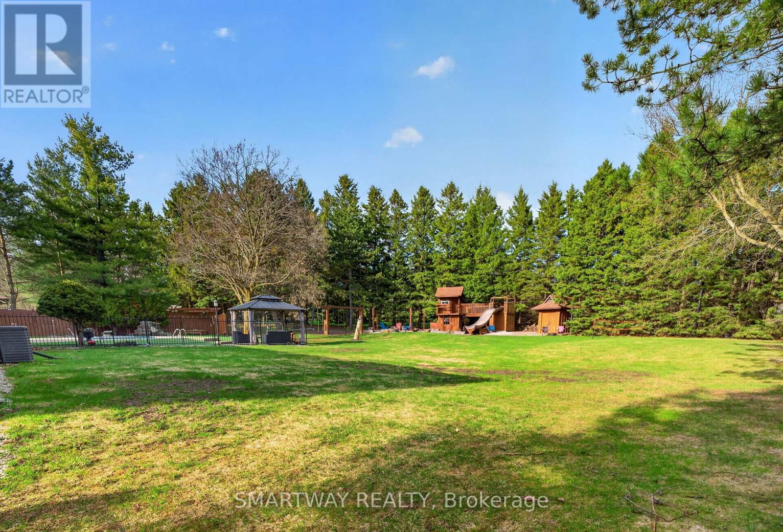 11 MEADOW DRIVE - 46