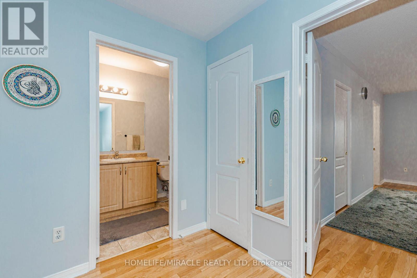 60 BUSHMILL CIRCLE - 32