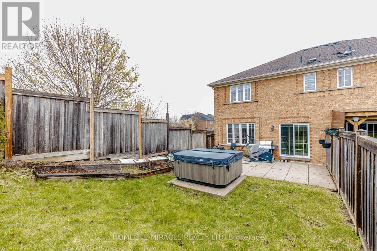60 BUSHMILL CIRCLE - 48