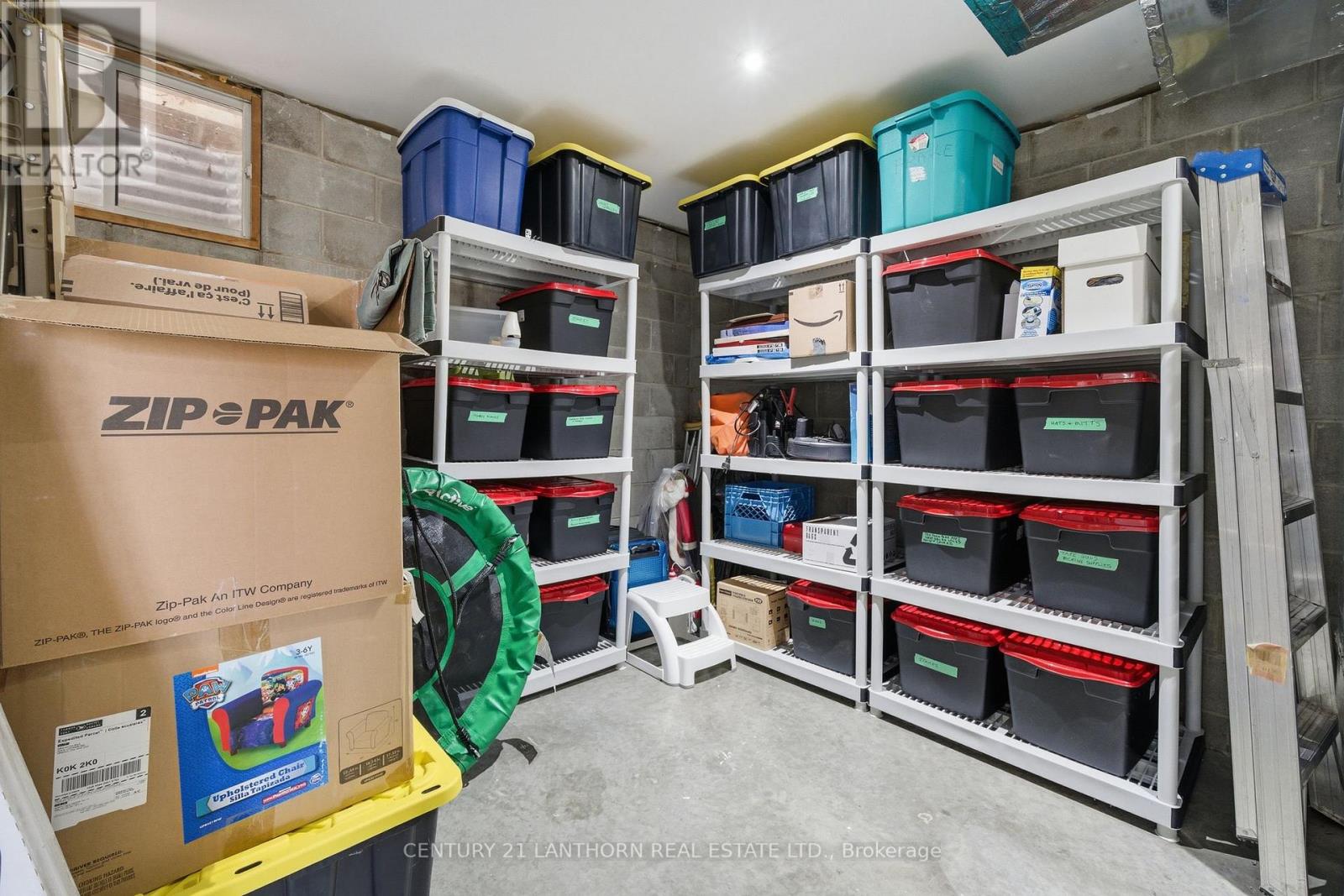 656 A COOPER ROAD - 40