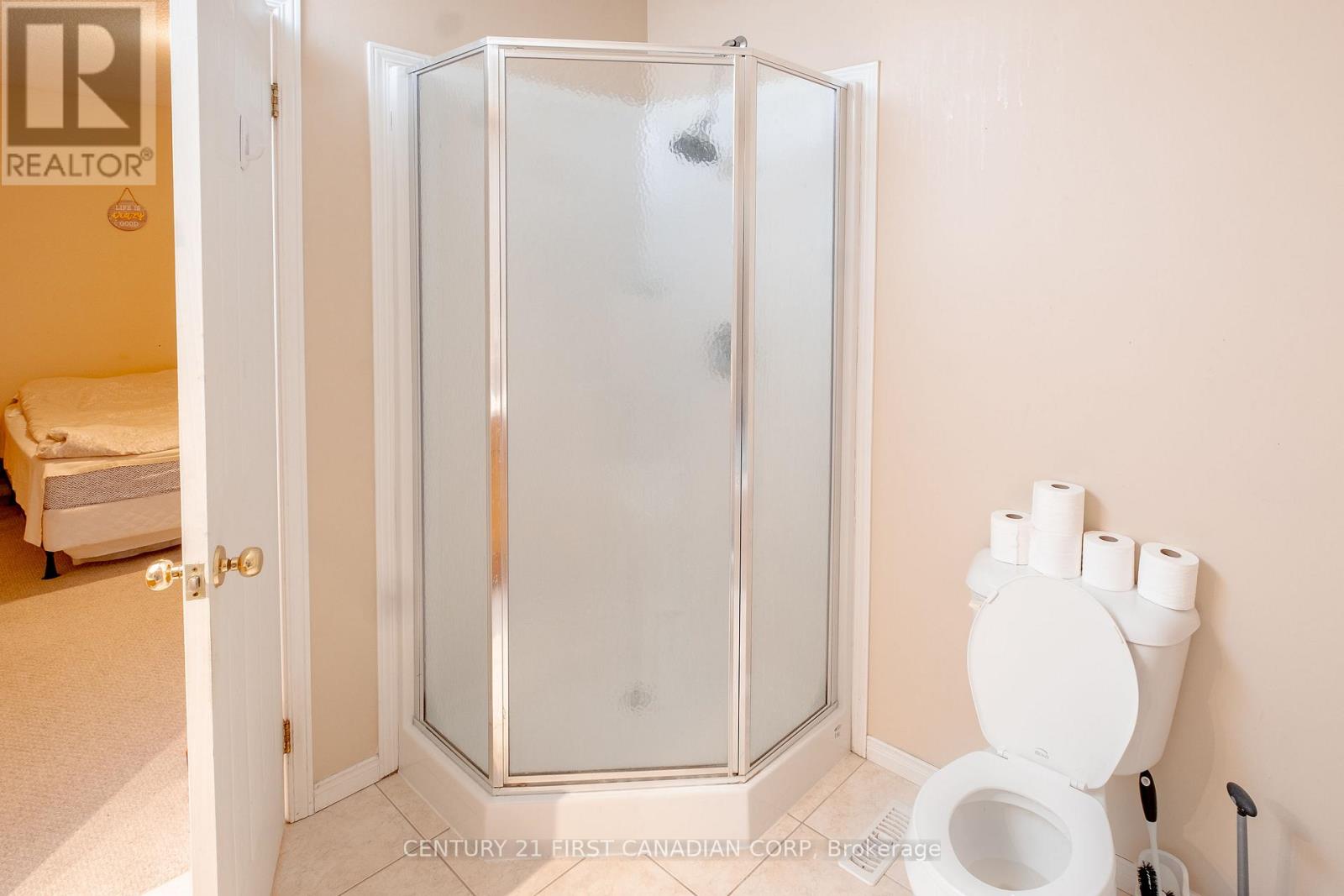 1841 FOXWOOD AVENUE Property Photo