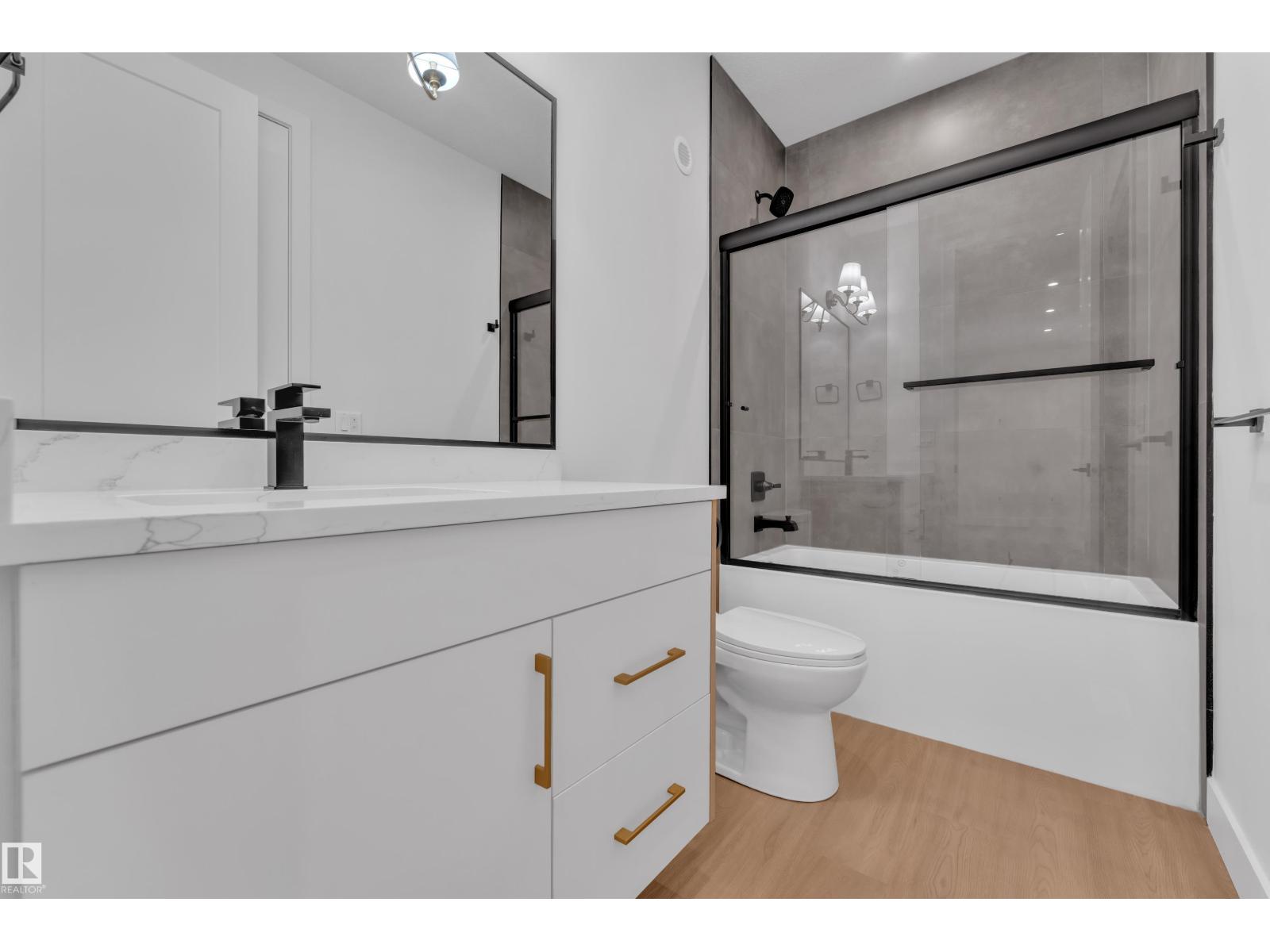 8790 Mayday LN SW, Edmonton