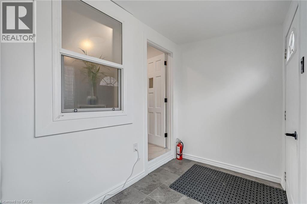 188 BAY Street N - 15