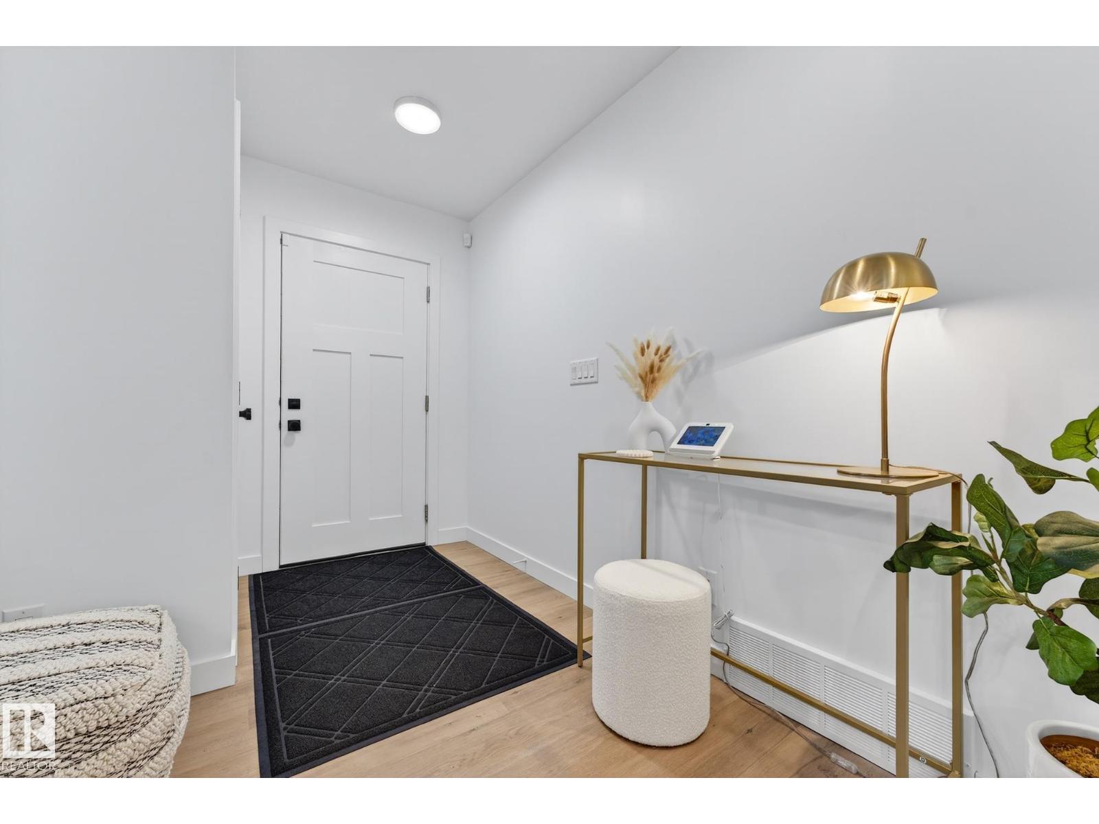 8604 142 ST NW, Edmonton