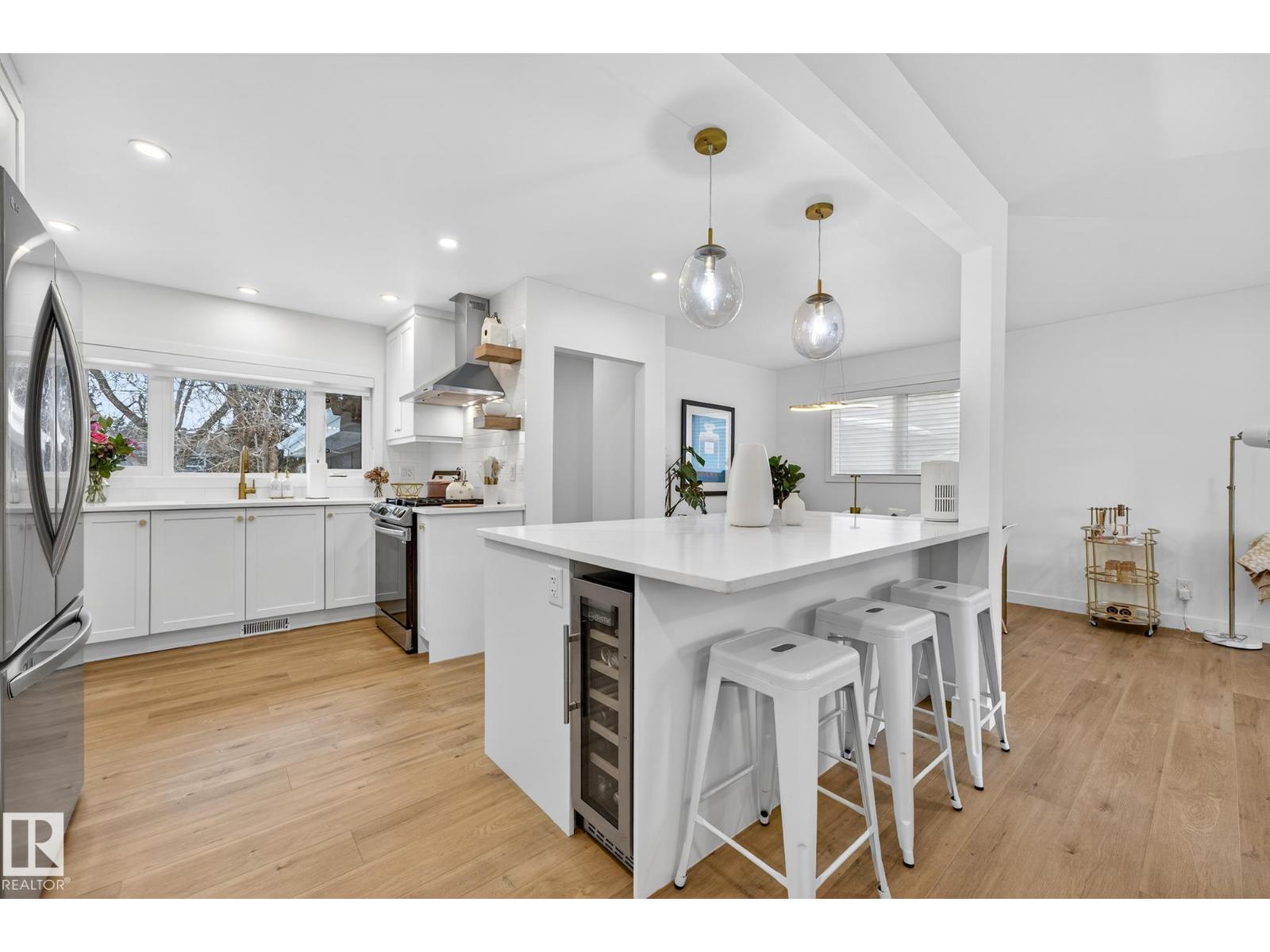 8604 142 ST NW, Edmonton