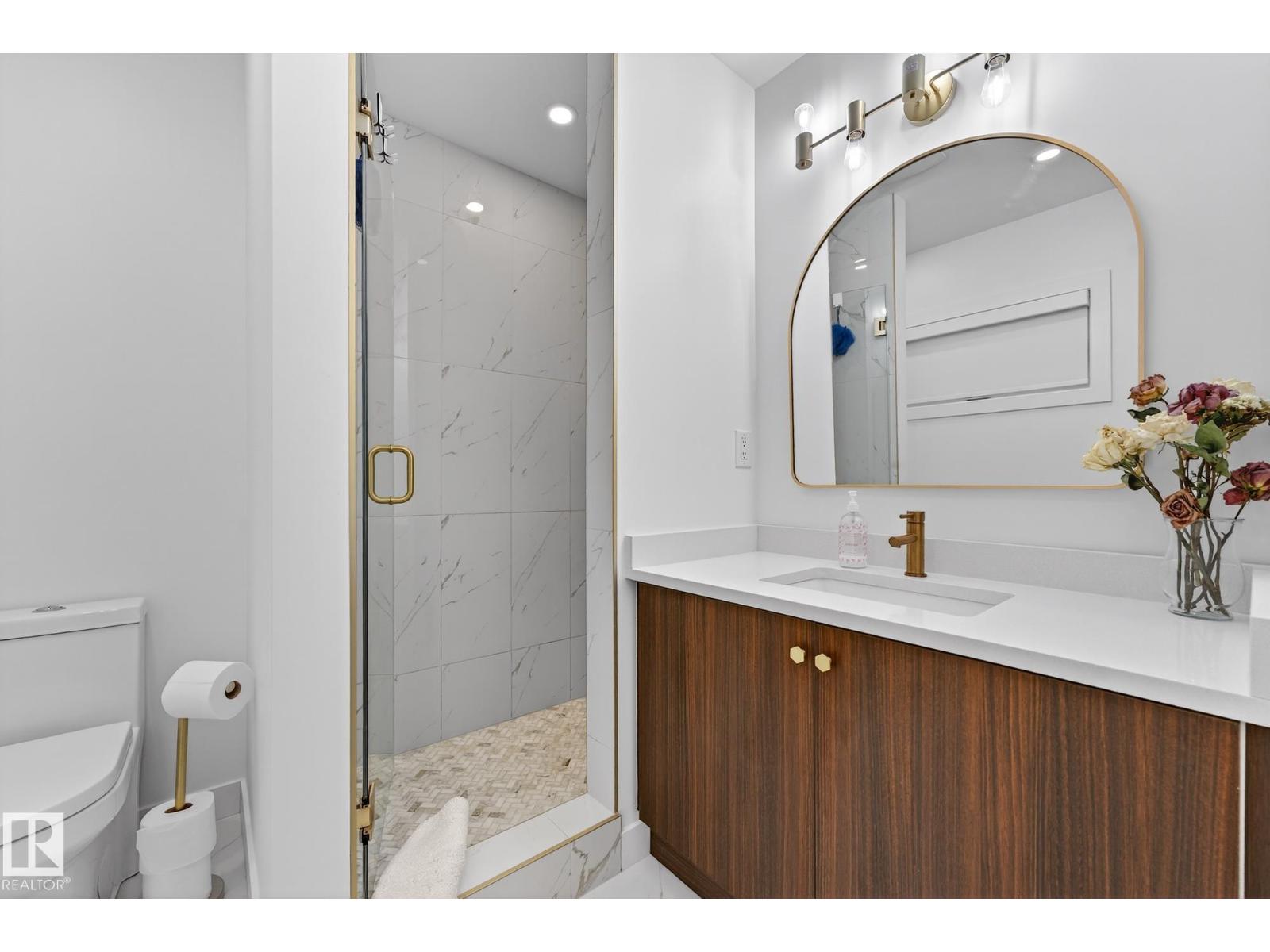 8604 142 ST NW, Edmonton