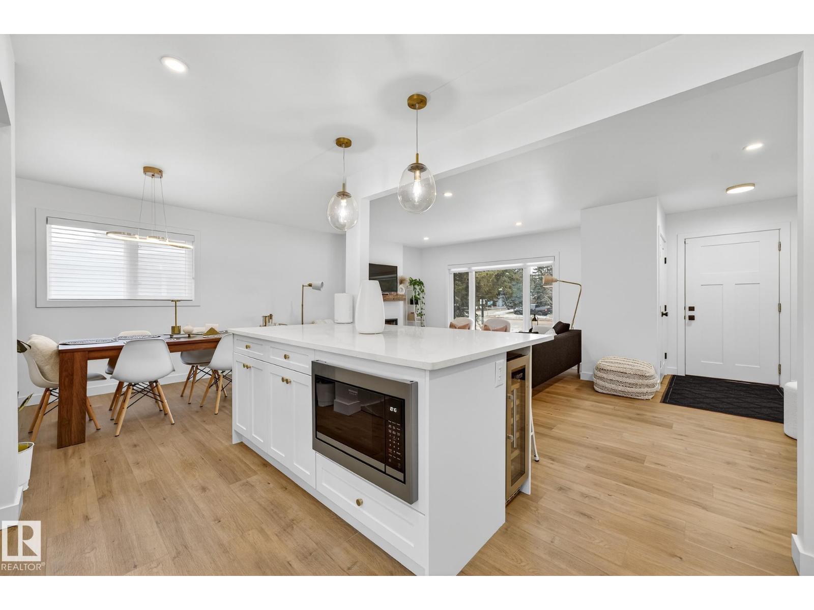 8604 142 ST NW, Edmonton