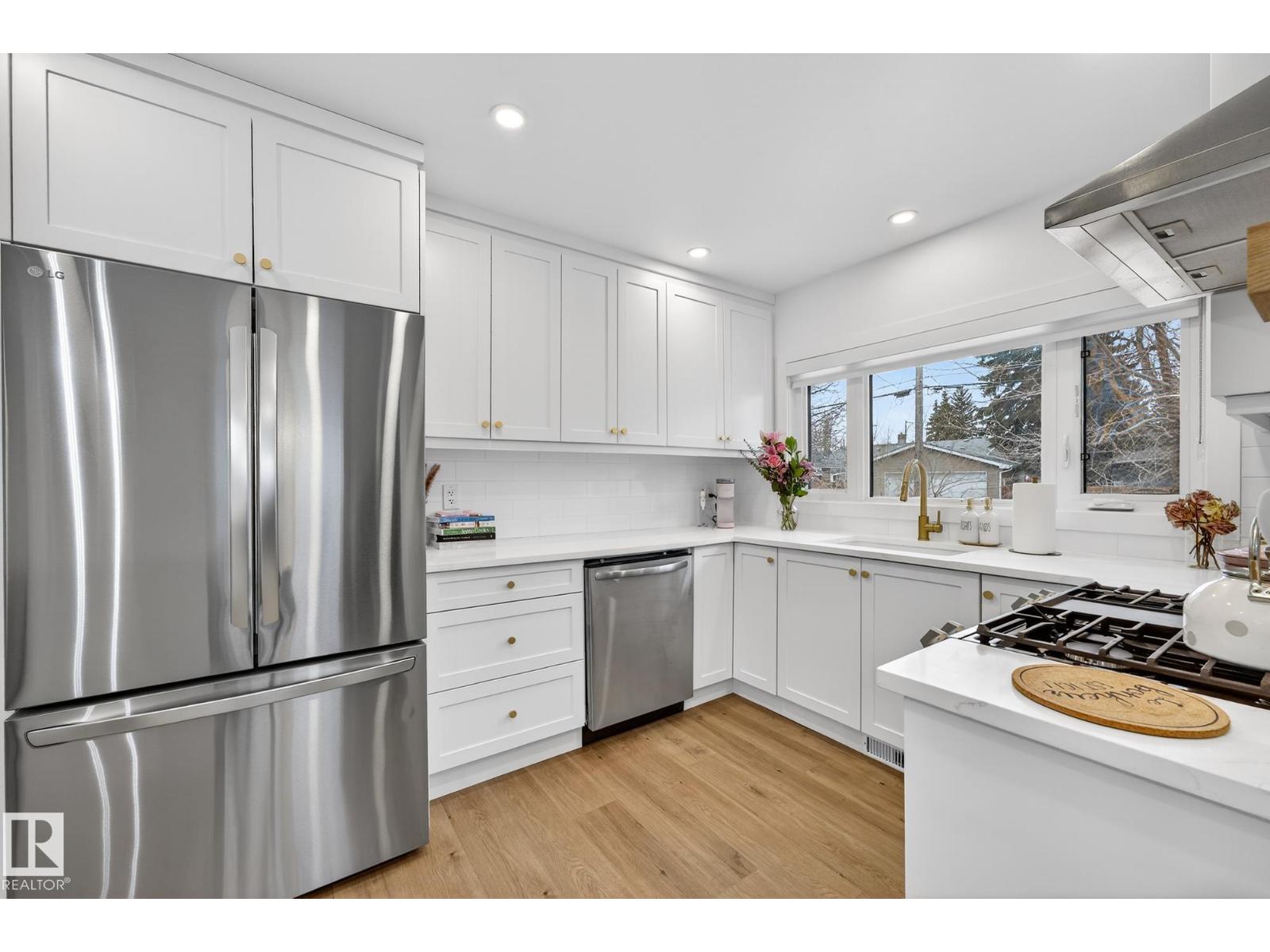 8604 142 ST NW, Edmonton