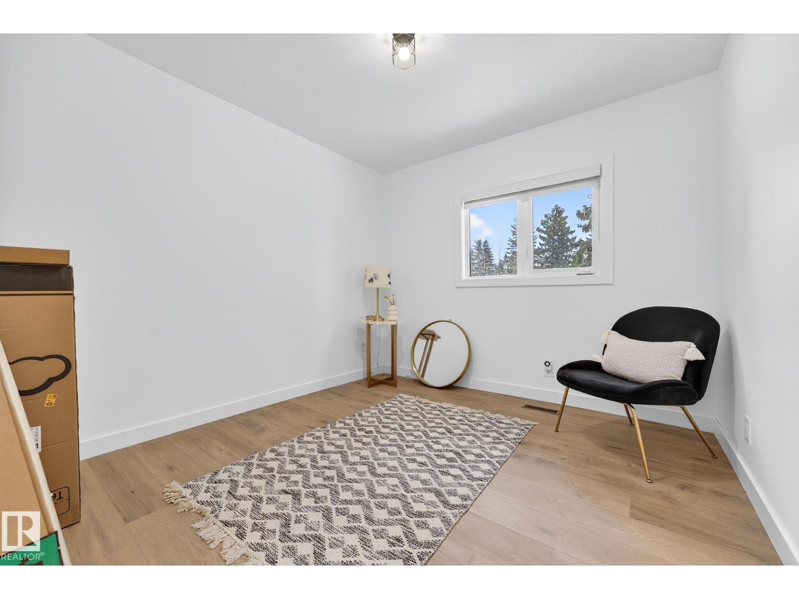 8604 142 ST NW, Edmonton
