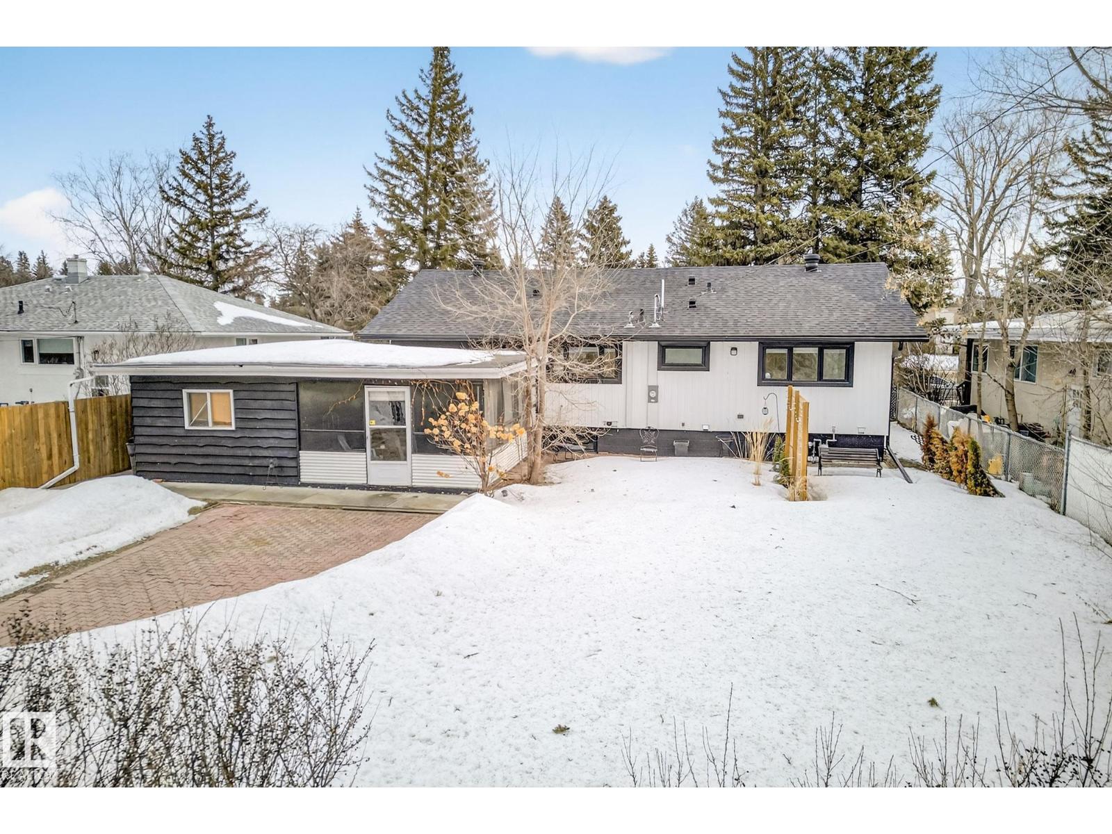 8604 142 ST NW, Edmonton