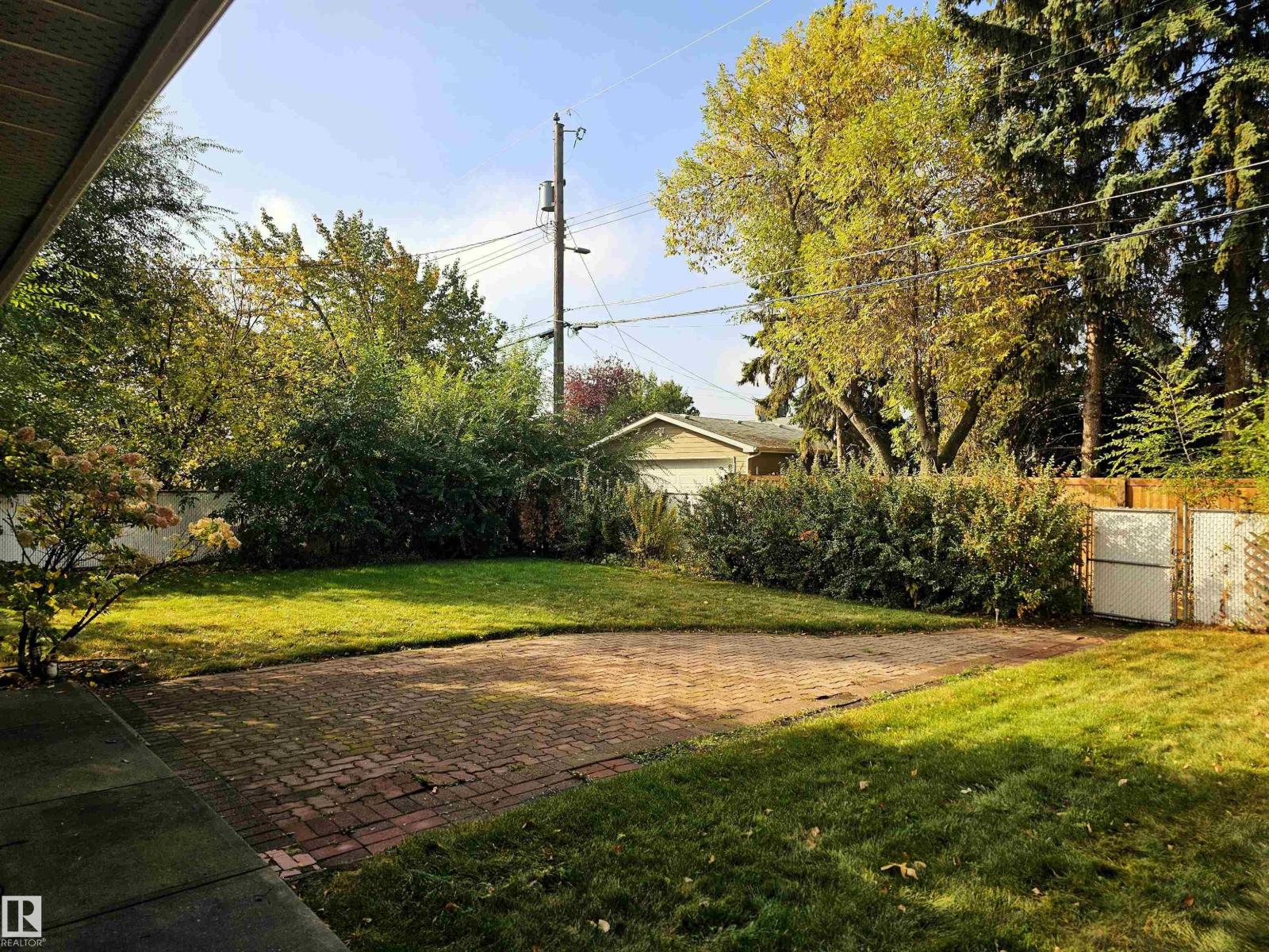 8604 142 ST NW, Edmonton