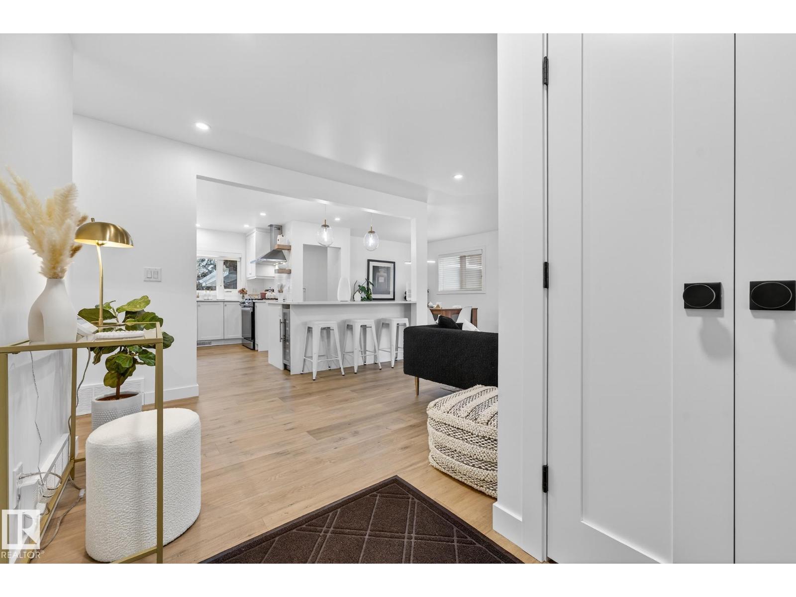 8604 142 ST NW, Edmonton