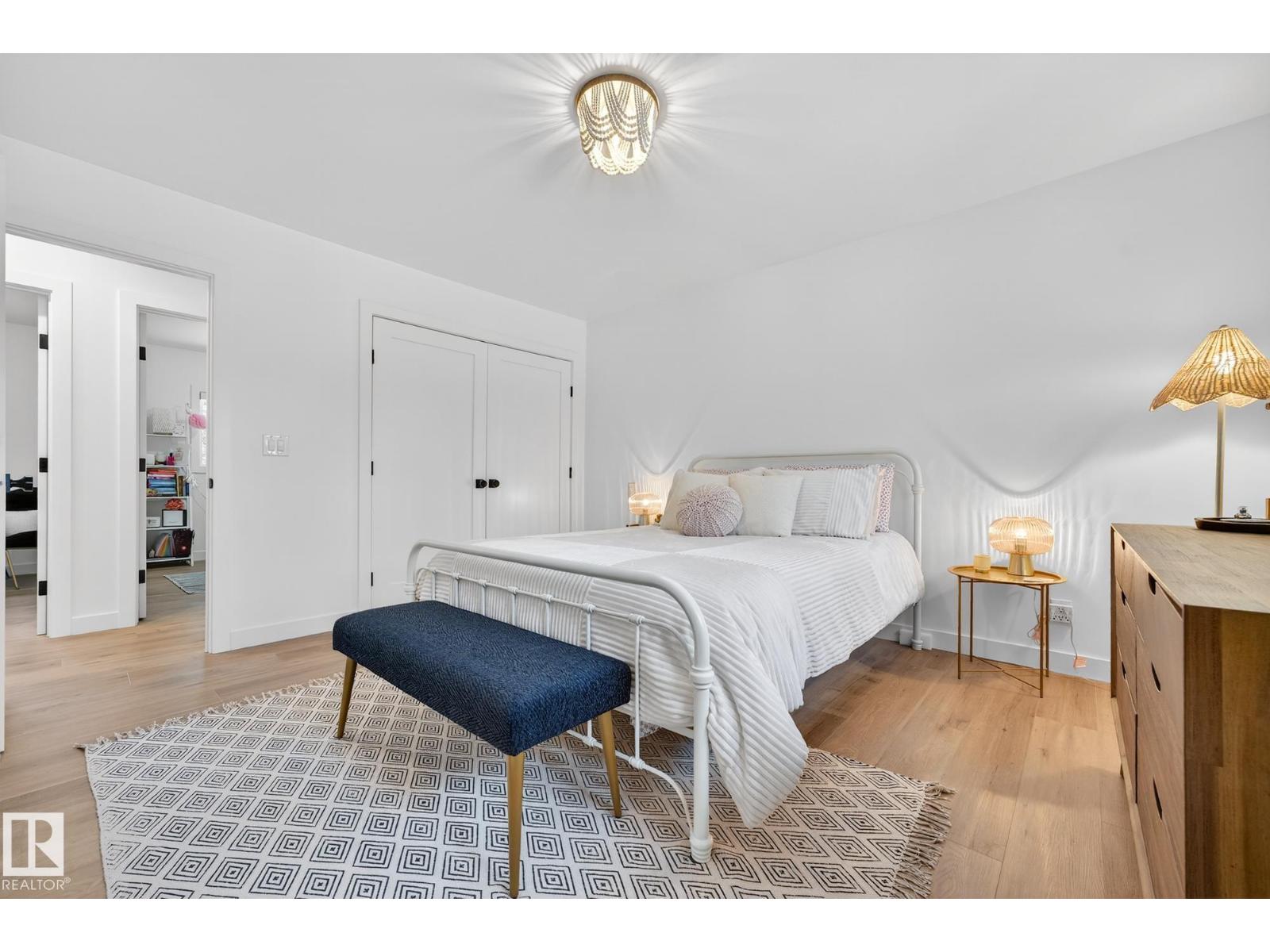 8604 142 ST NW, Edmonton