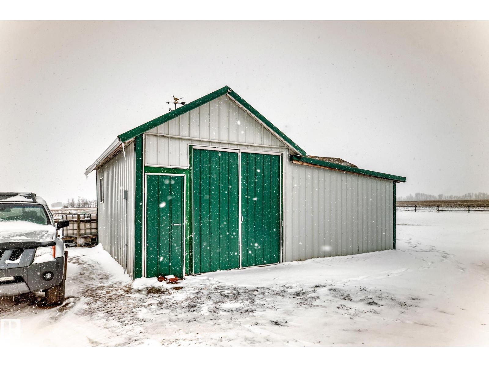 24523 TWP ROAD 582, Rural Sturgeon County