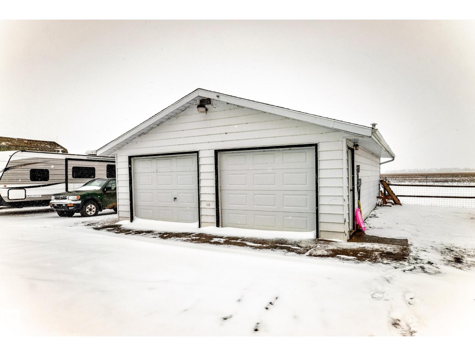 24523 TWP ROAD 582, Rural Sturgeon County