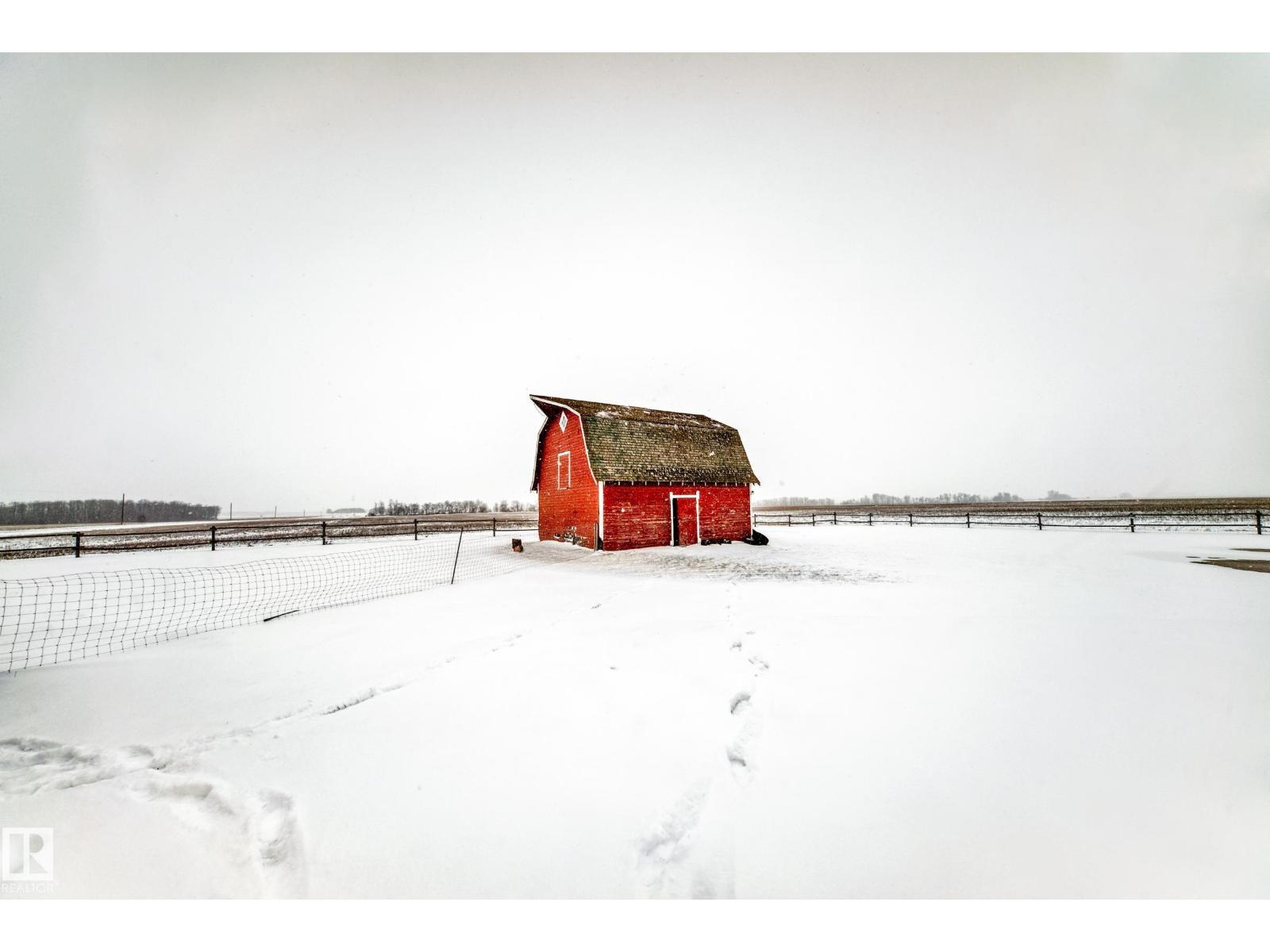 24523 TWP ROAD 582, Rural Sturgeon County