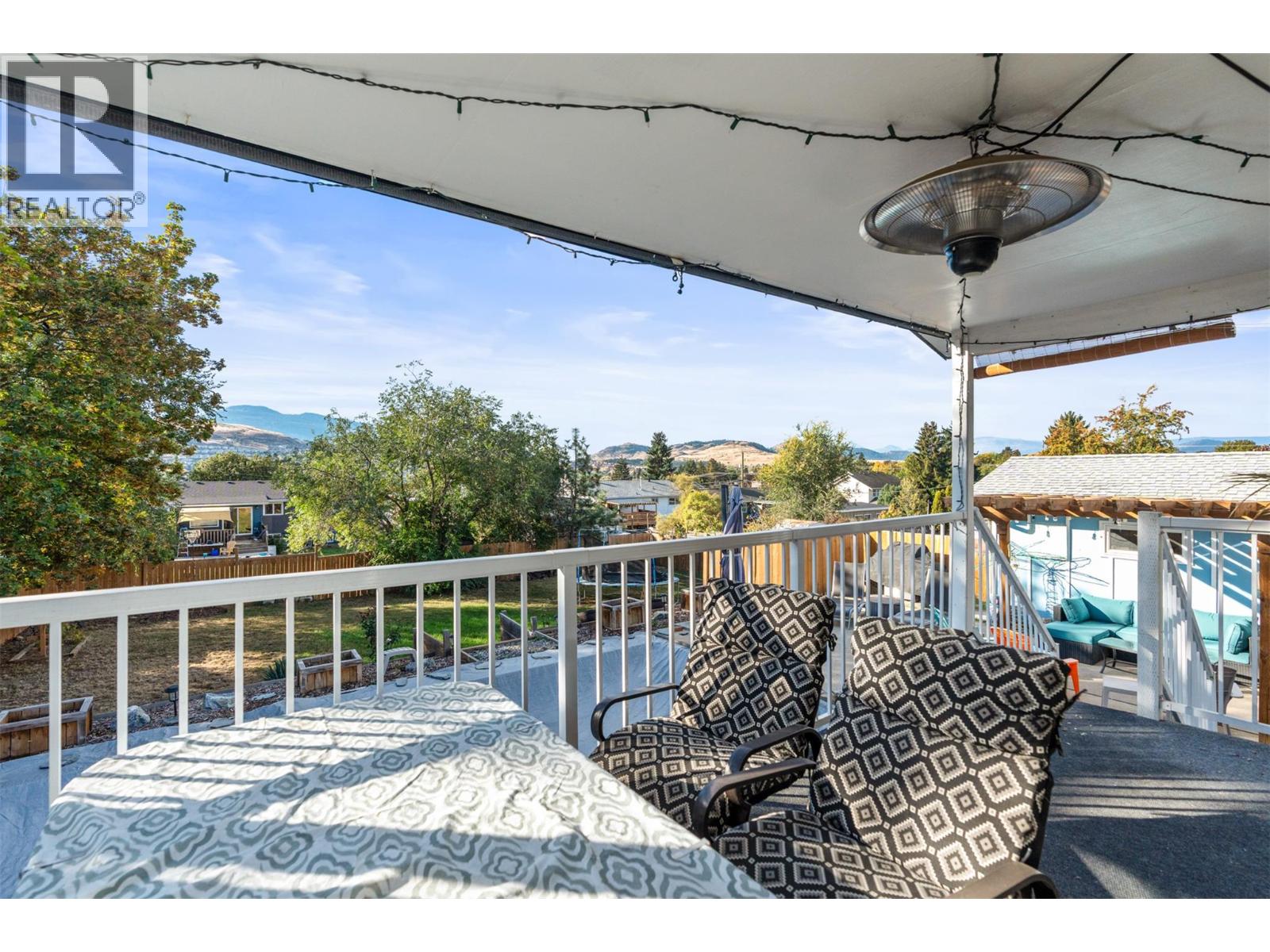 1400 30 Avenue - 13