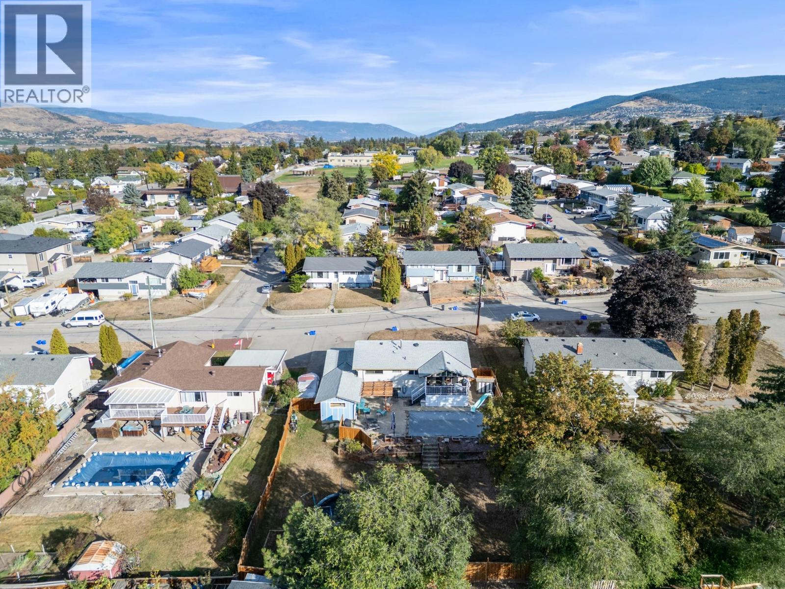 1400 30 Avenue - 51