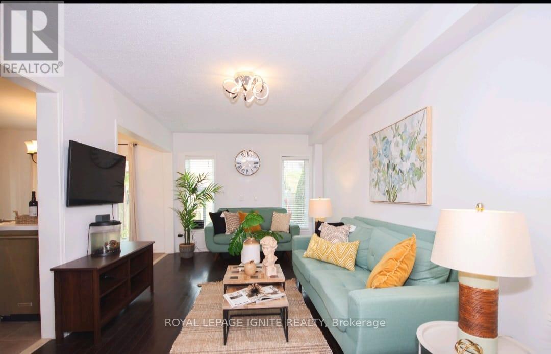 66 WESTRAY CRESCENT — photo 2