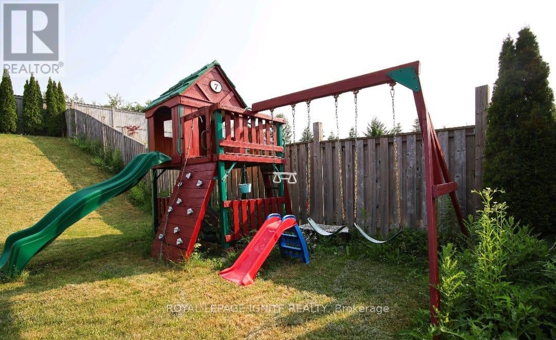 66 WESTRAY CRESCENT — photo 24