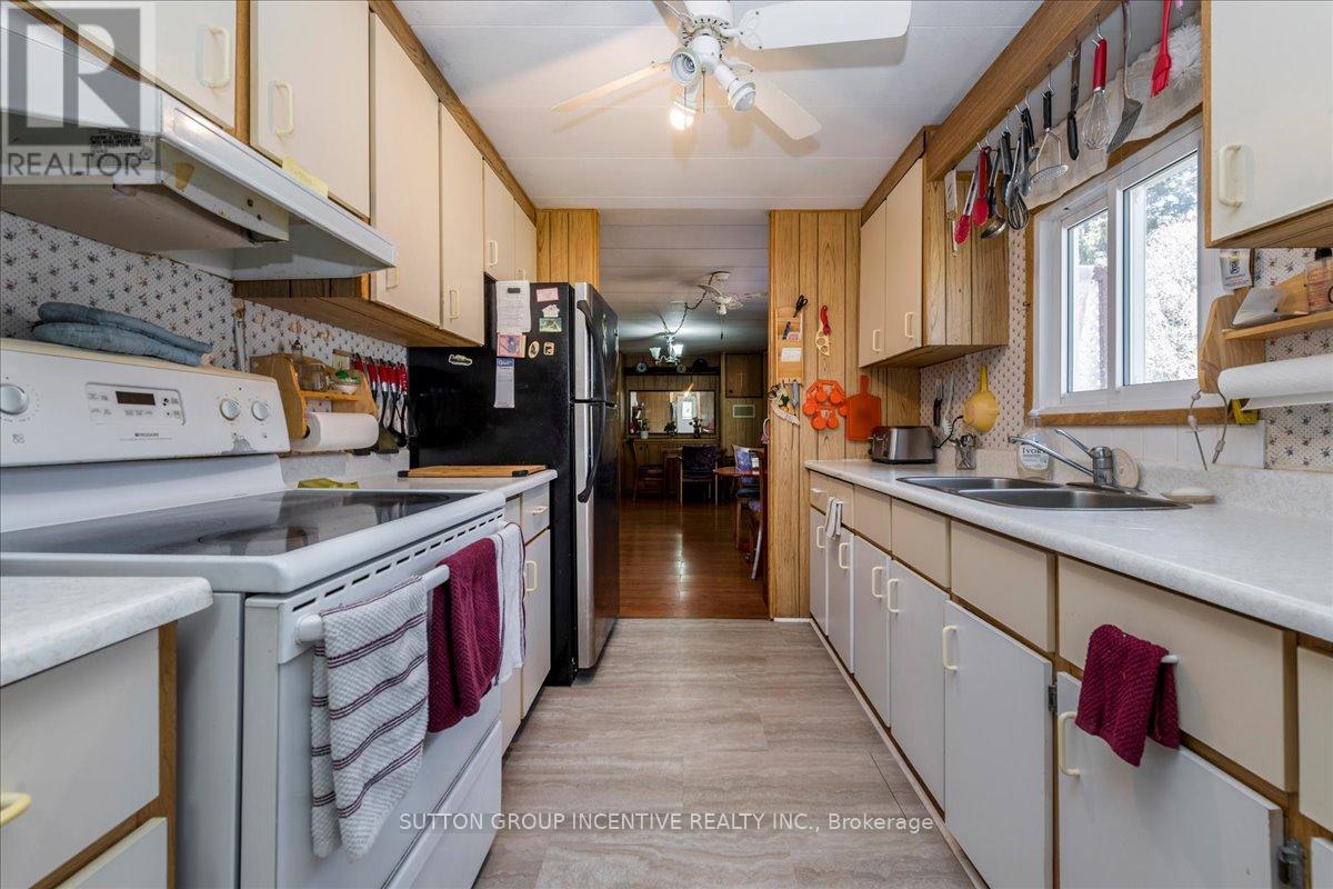 2 MIMOSA CRESCENT — photo 7