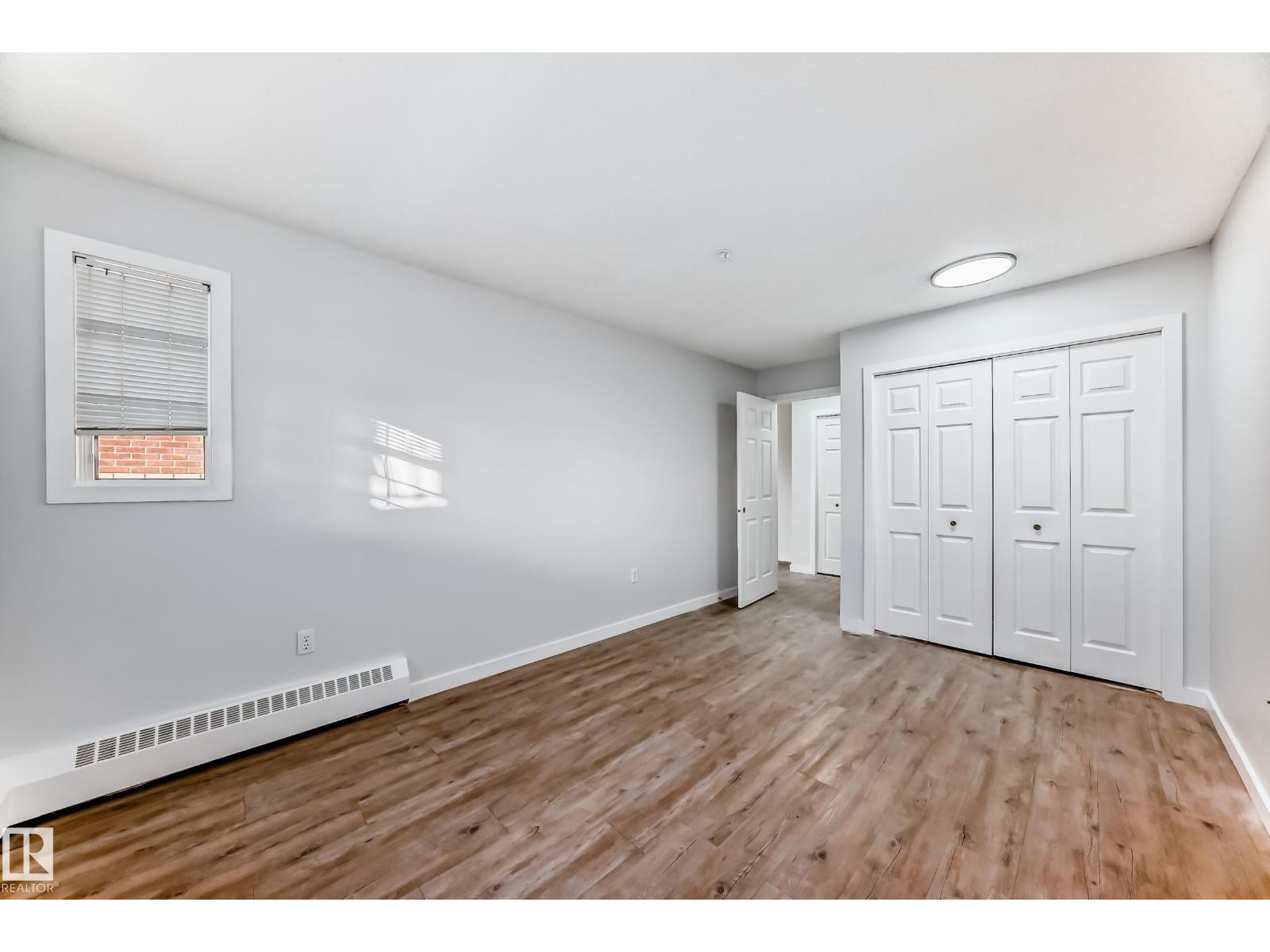 #112 11716 100 AV NW, Edmonton